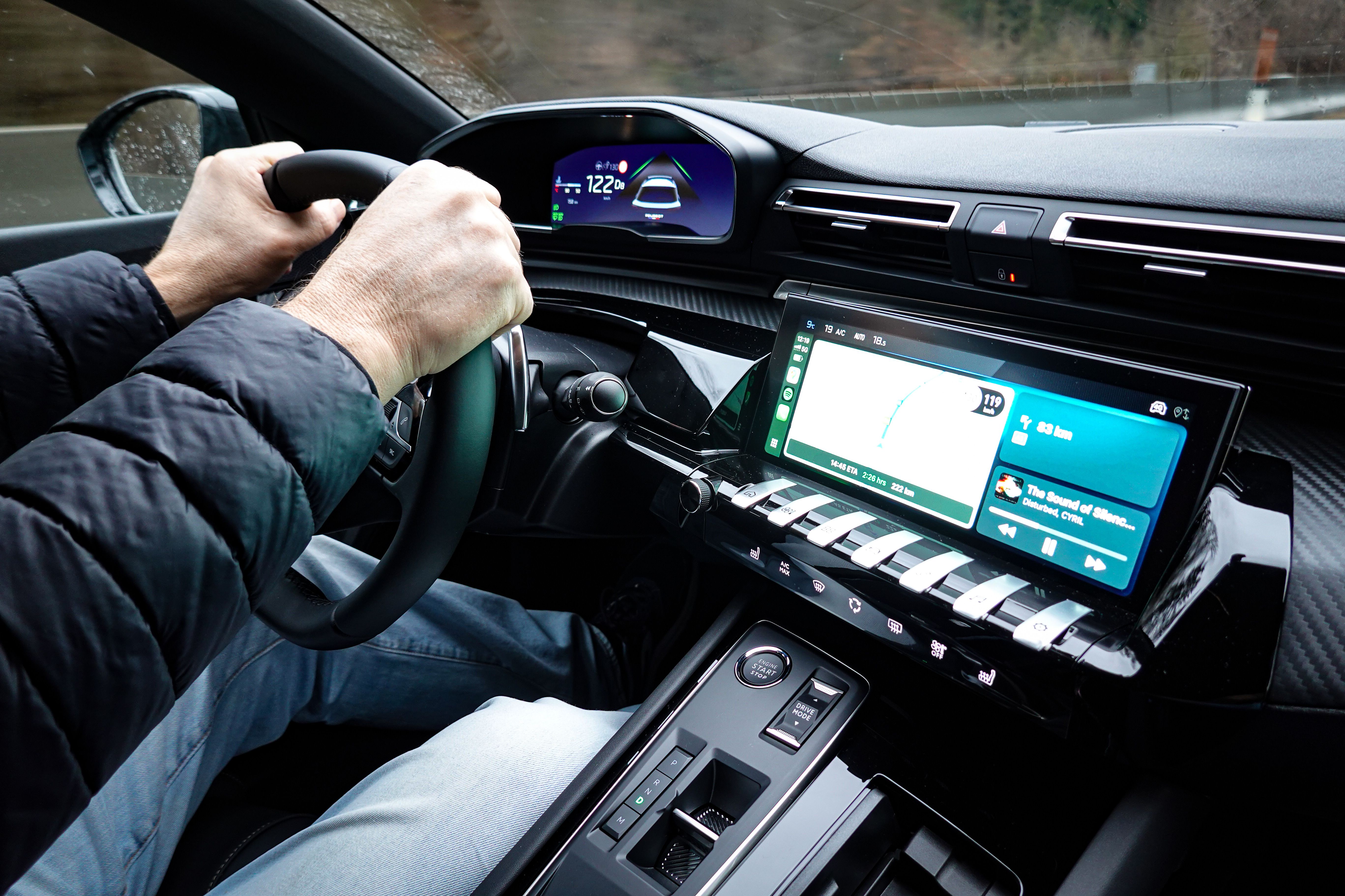 How Smart Technology Is Improving Safety for Utility Service Vehicles